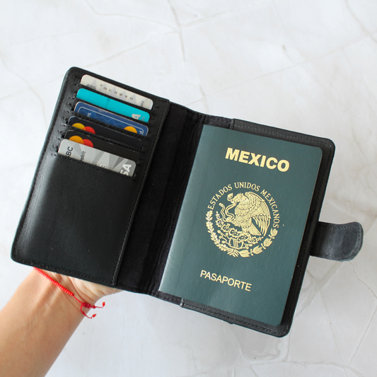 Porta Pasaporte Negro